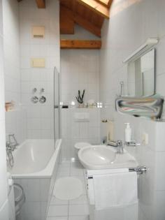 Bad - Wanne - Fenster