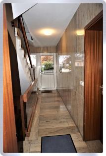 Exklusiver Eingangsbereich